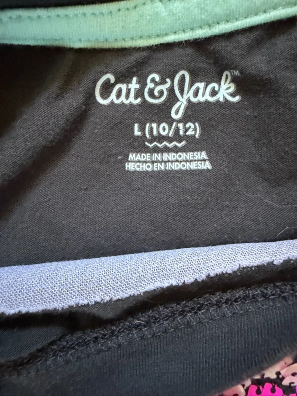 Cat & Jack Short Sleeves Graphic T- Shirt Three Sequins Reversible hearts 12